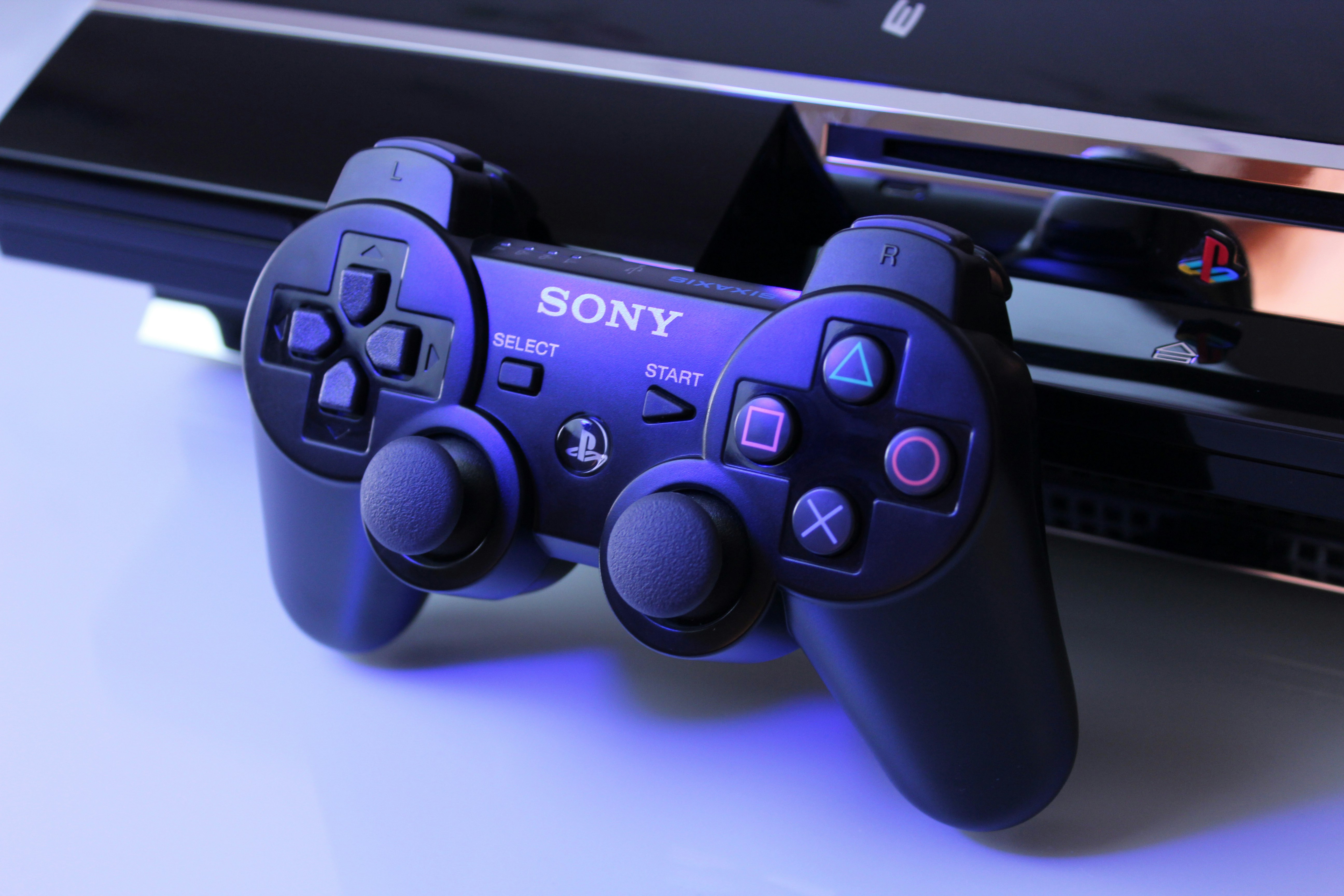Nuevo mando FlexStrike y monitor gaming de Sony: lanzamiento en agosto