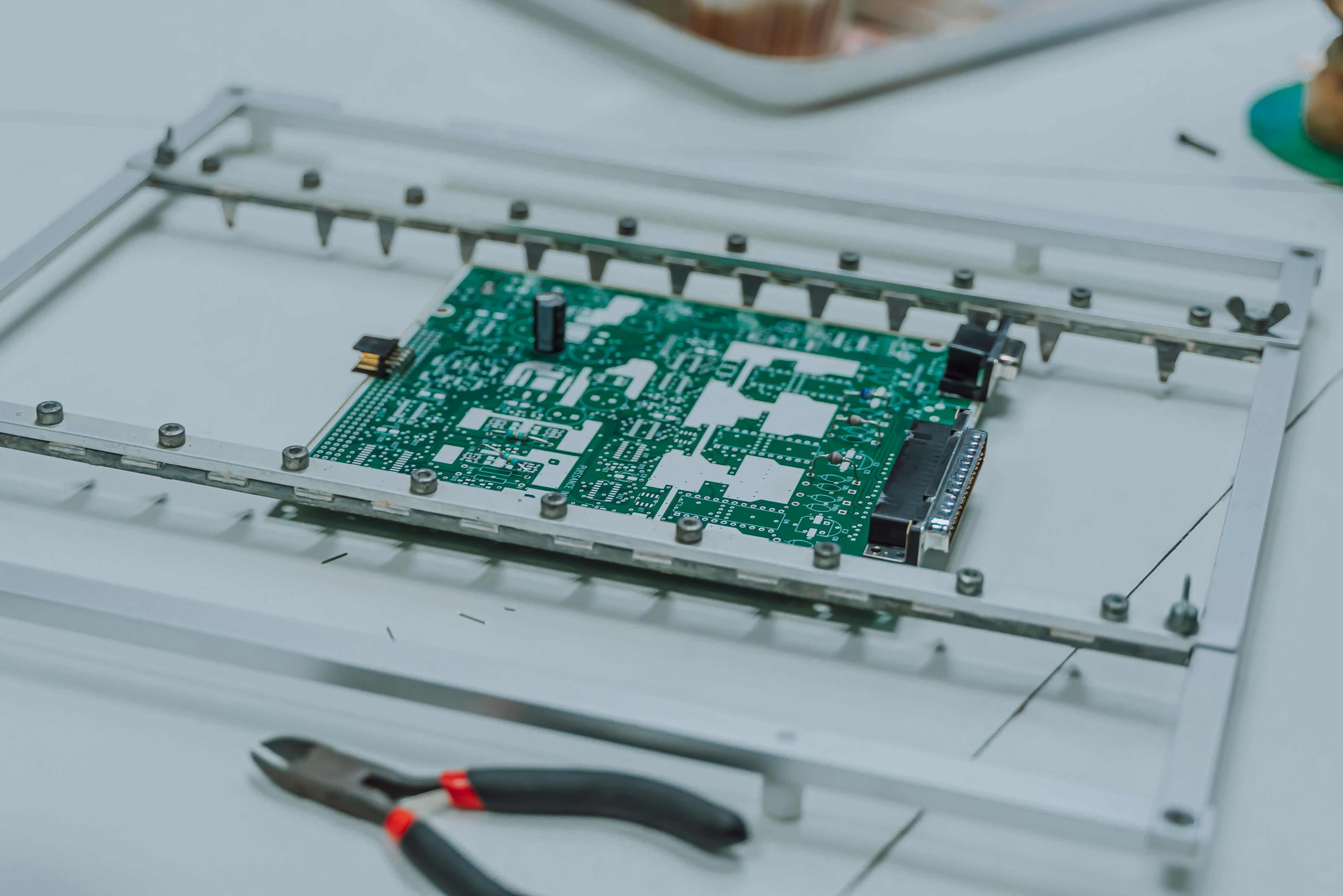 ¿Cómo puedo obtener soporte técnico para el desarrollo de paneles de Power BI para la gestión?