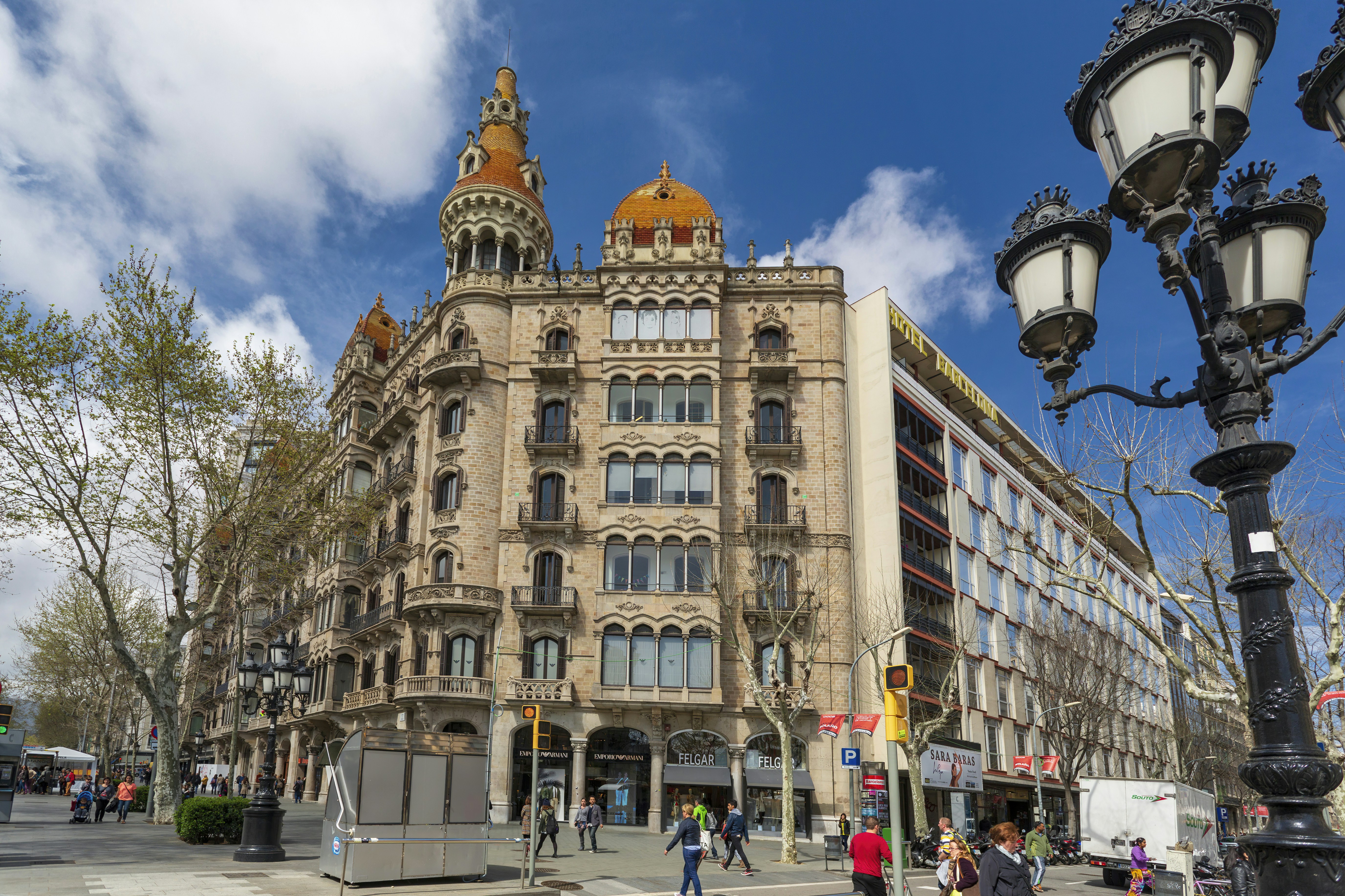 Aumenta las ventas aprovechando a los especialistas de Top Hire en Barcelona