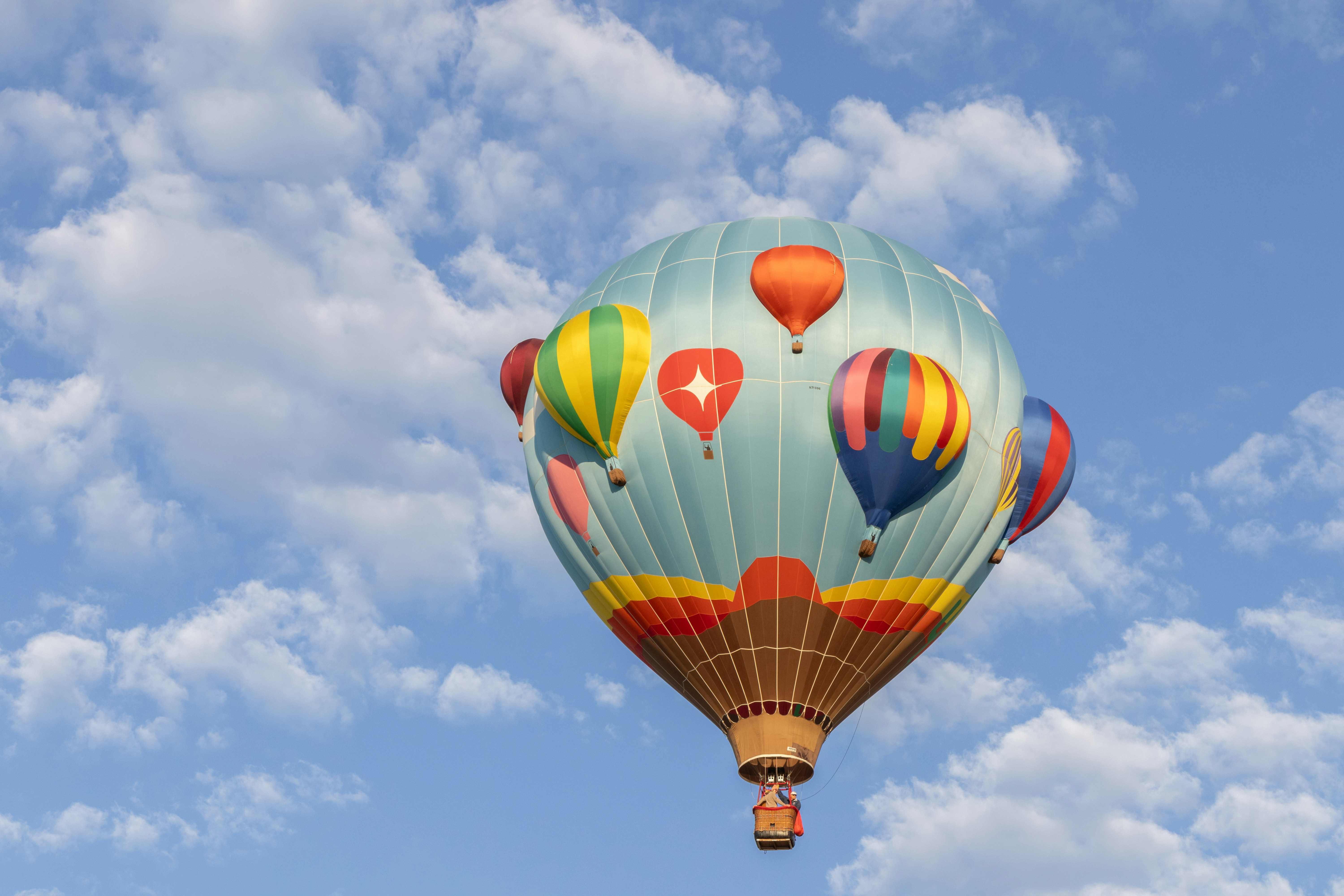 Impulsa tu negocio con servicios expertos de construcción de embudos de venta y páginas de destino