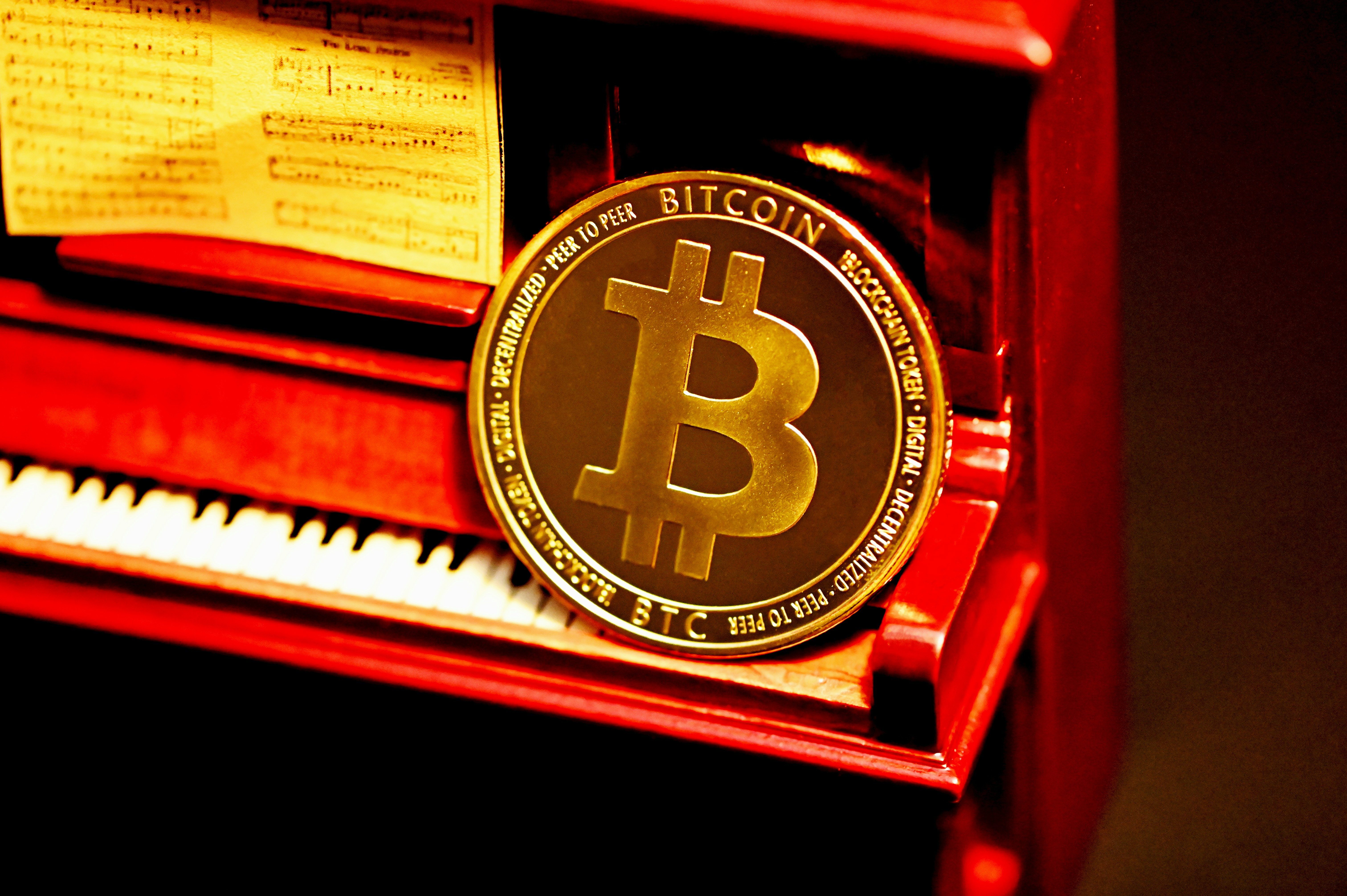 Criptomoeda BEAT: Tokenización y Generación de Música Simbólica por Pasos Temporales Uniformes