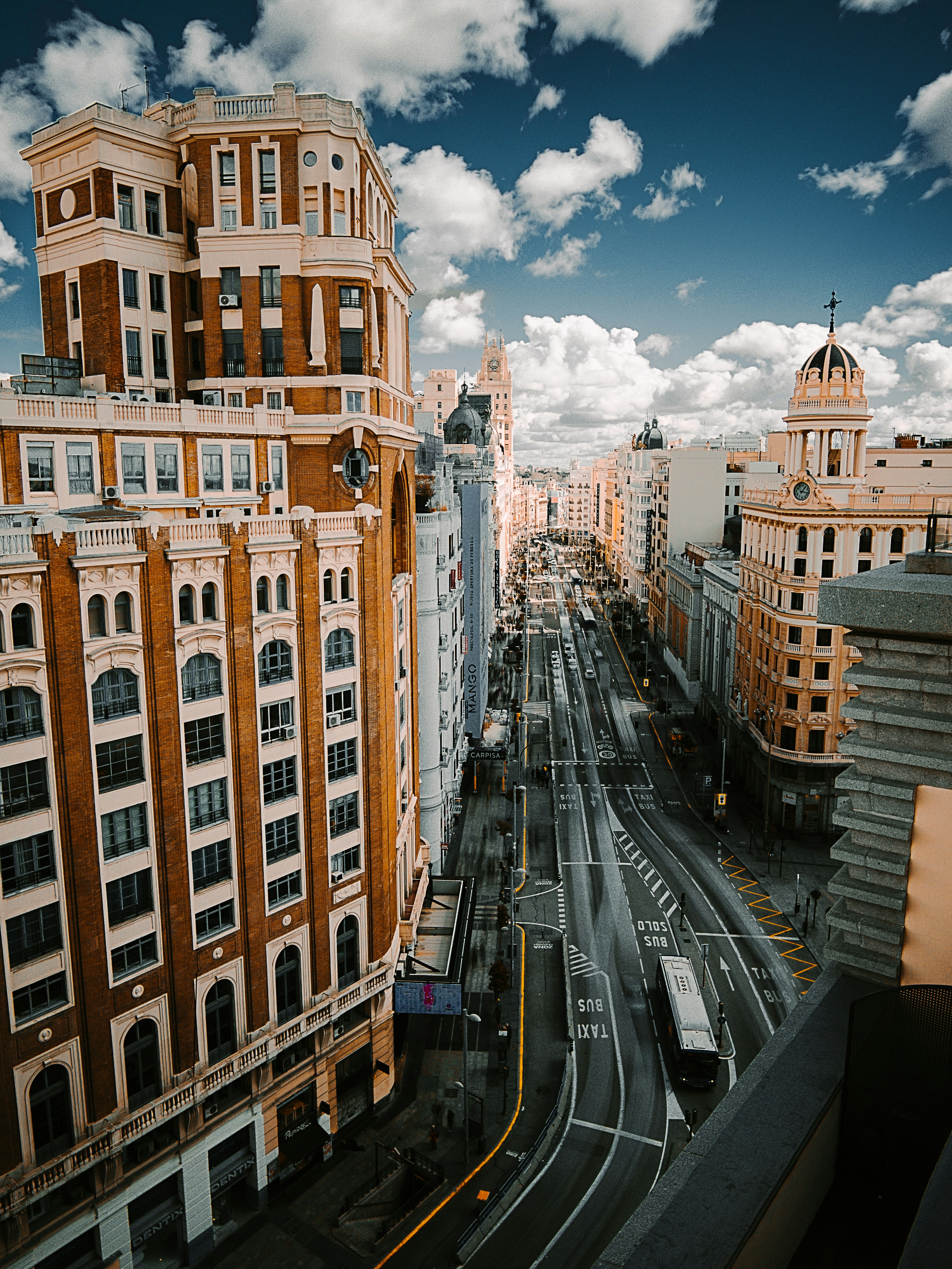 Top 50 Expertos en Cuándo Contratar un Socio de Software Personalizado en Madrid