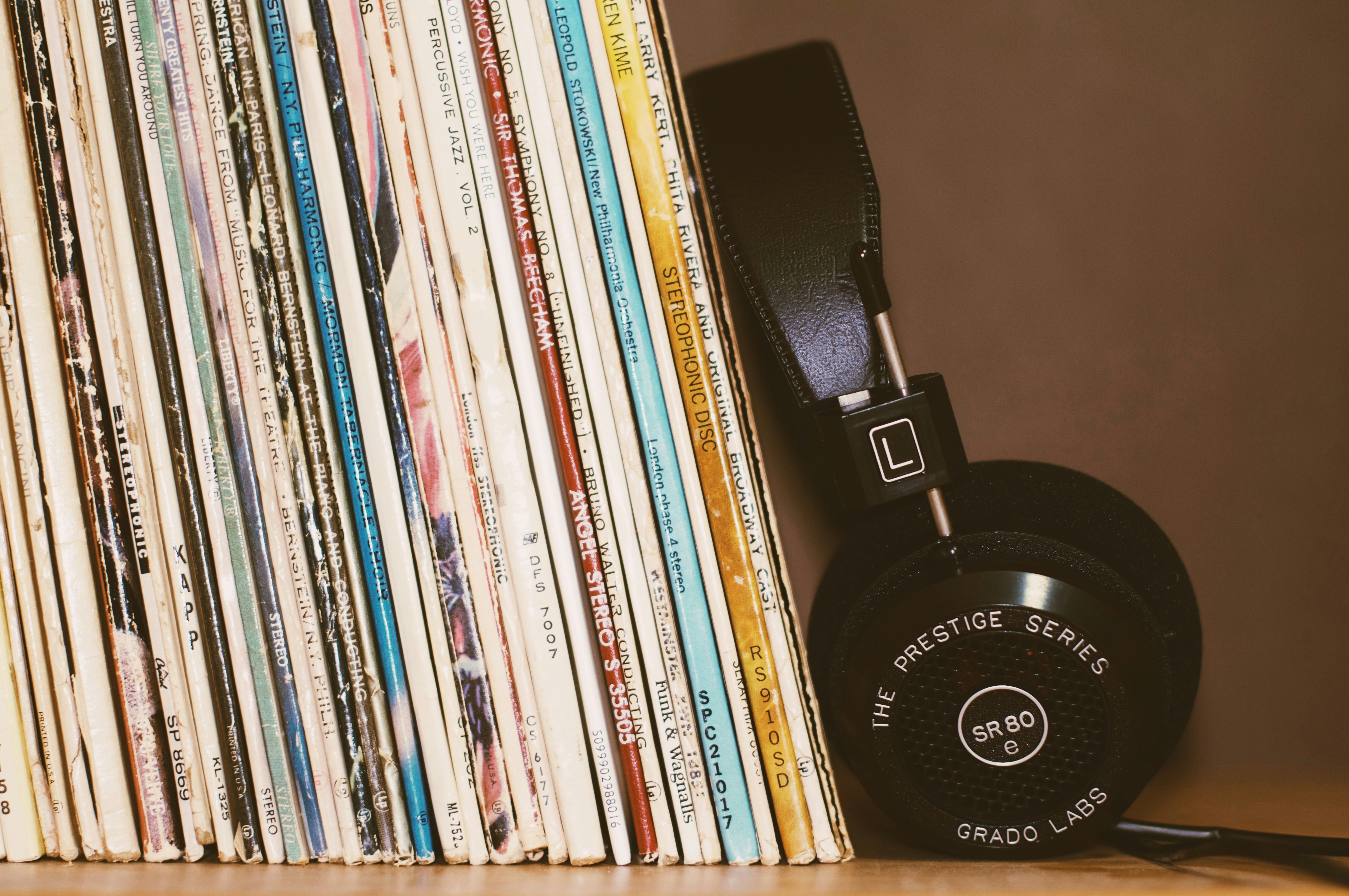Cómo transferir playlists de Spotify a Apple Music con IA