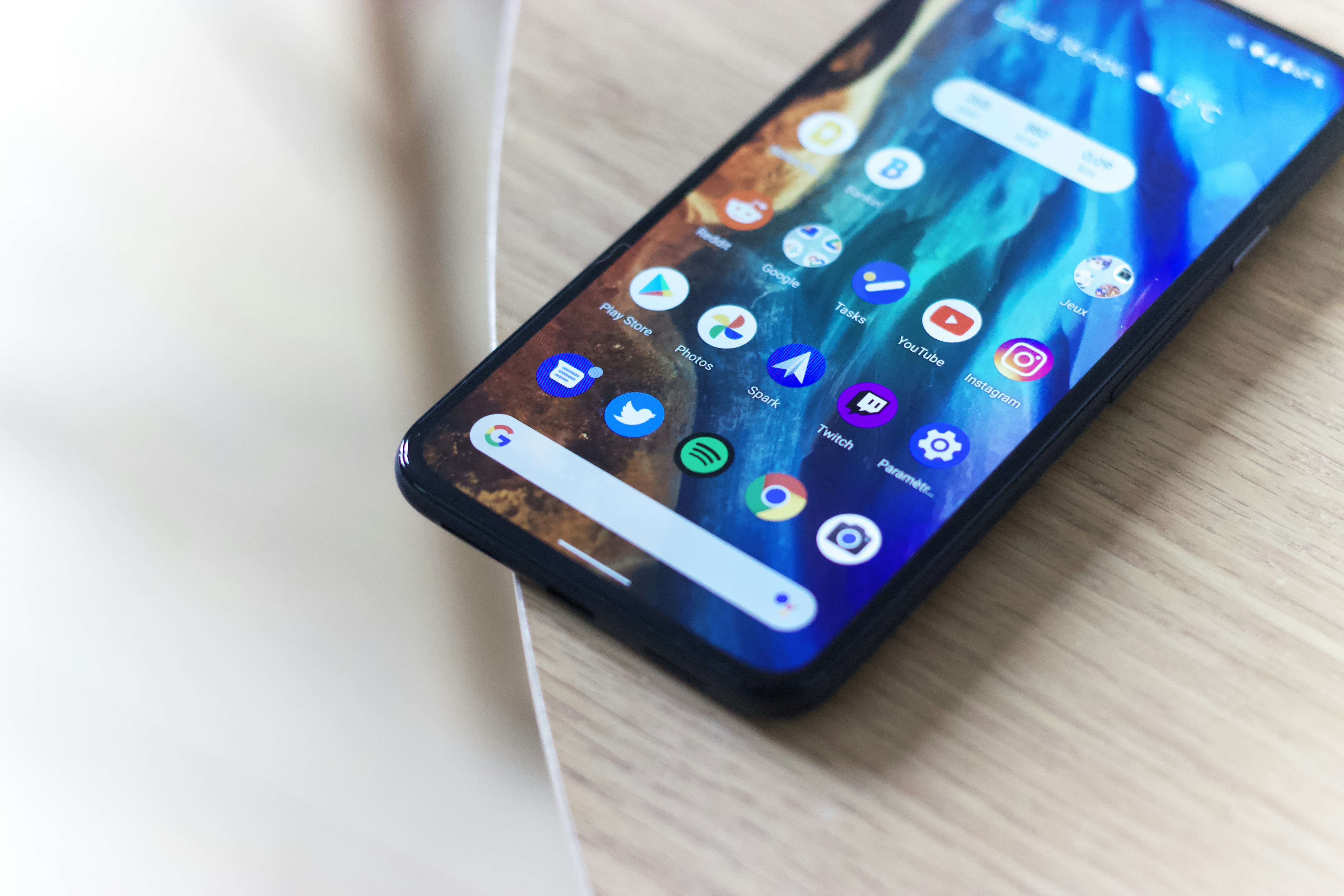Este launcher gratuito para Android transforma tu móvil en Windows 11