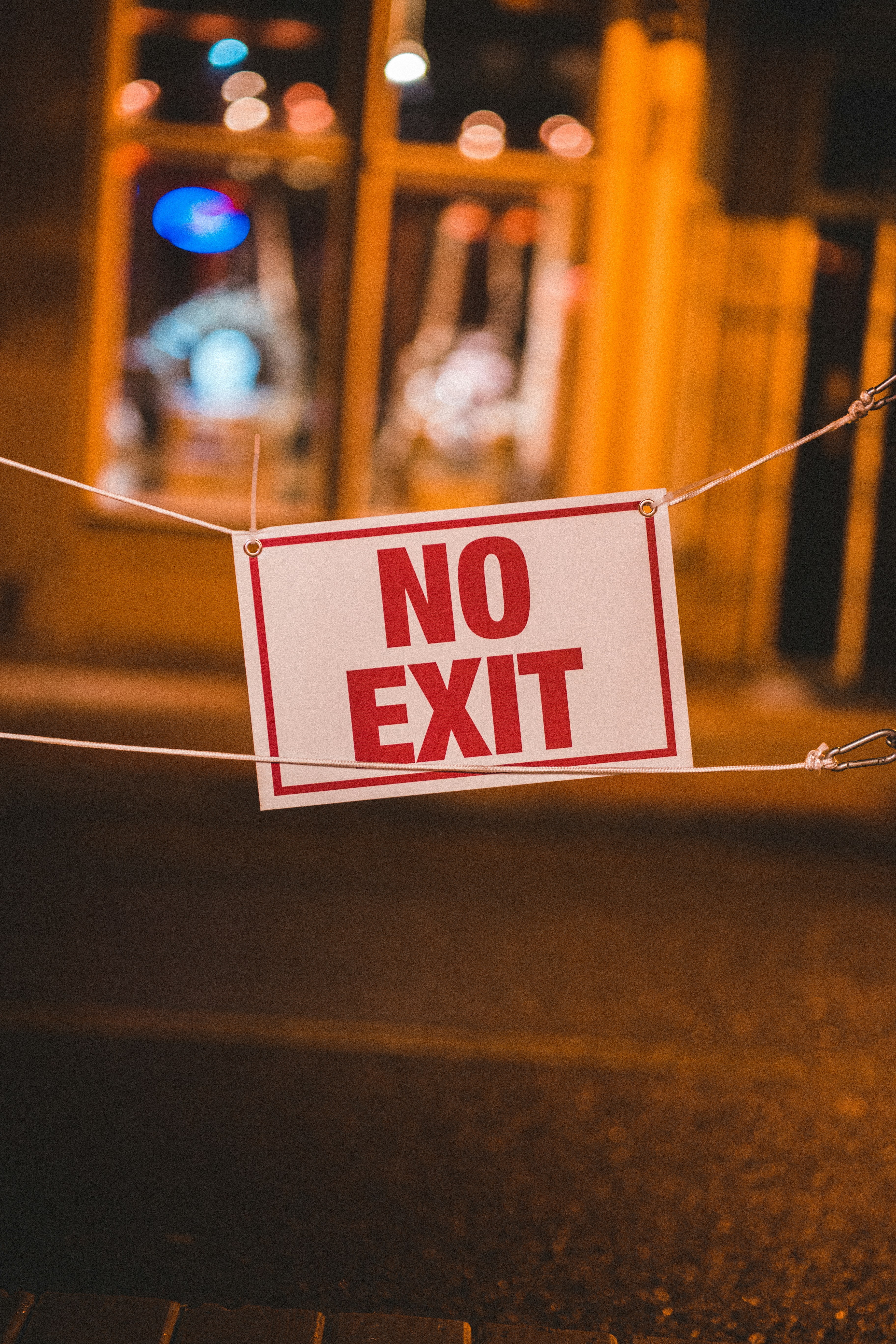 3 Reglas de Emprendimiento que Rompí - Y Porqué Me Salvó Mi Negocio