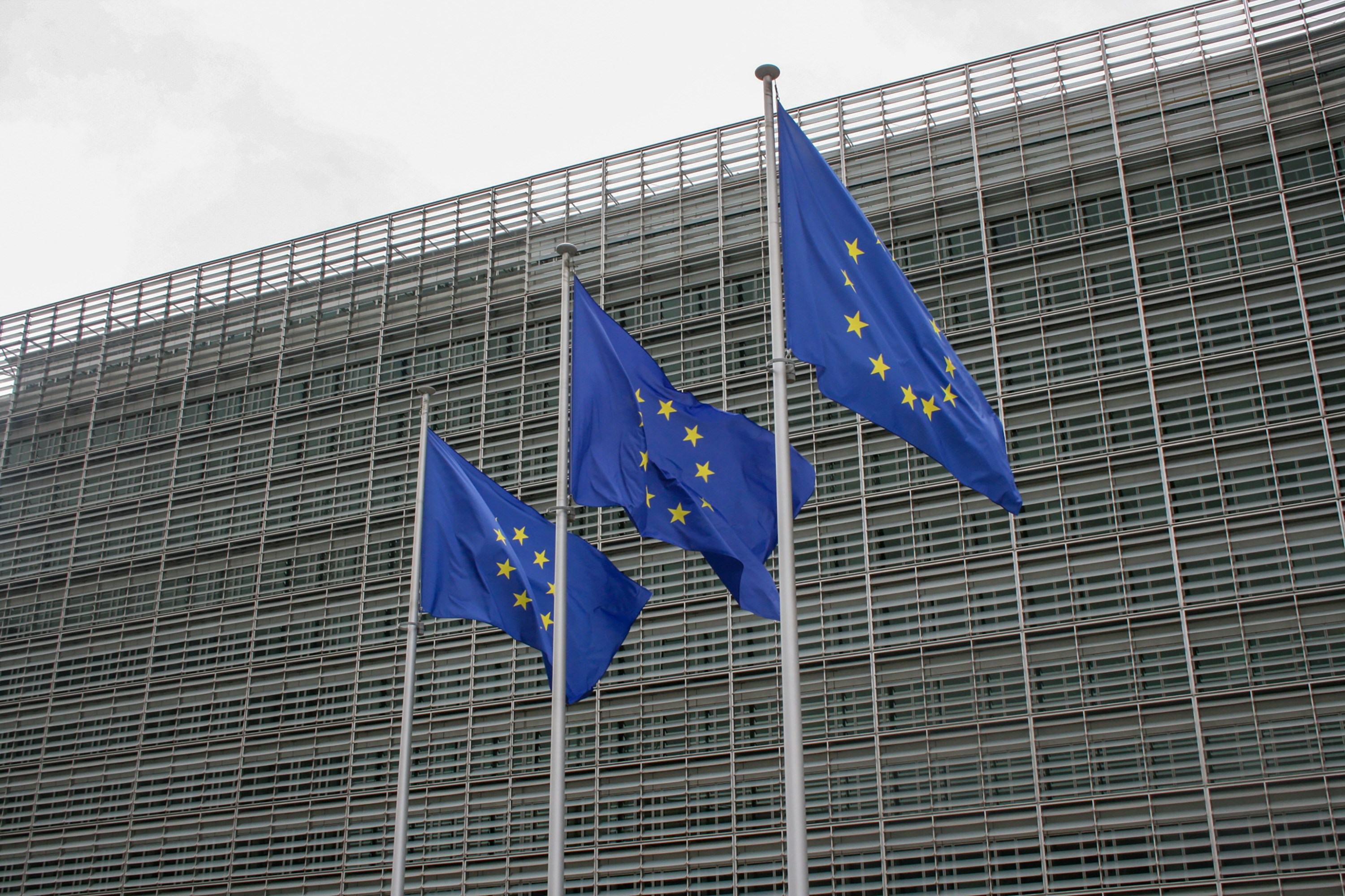 La UE anuncia plan para reducir dependencia de proveedores cloud de EE.UU.