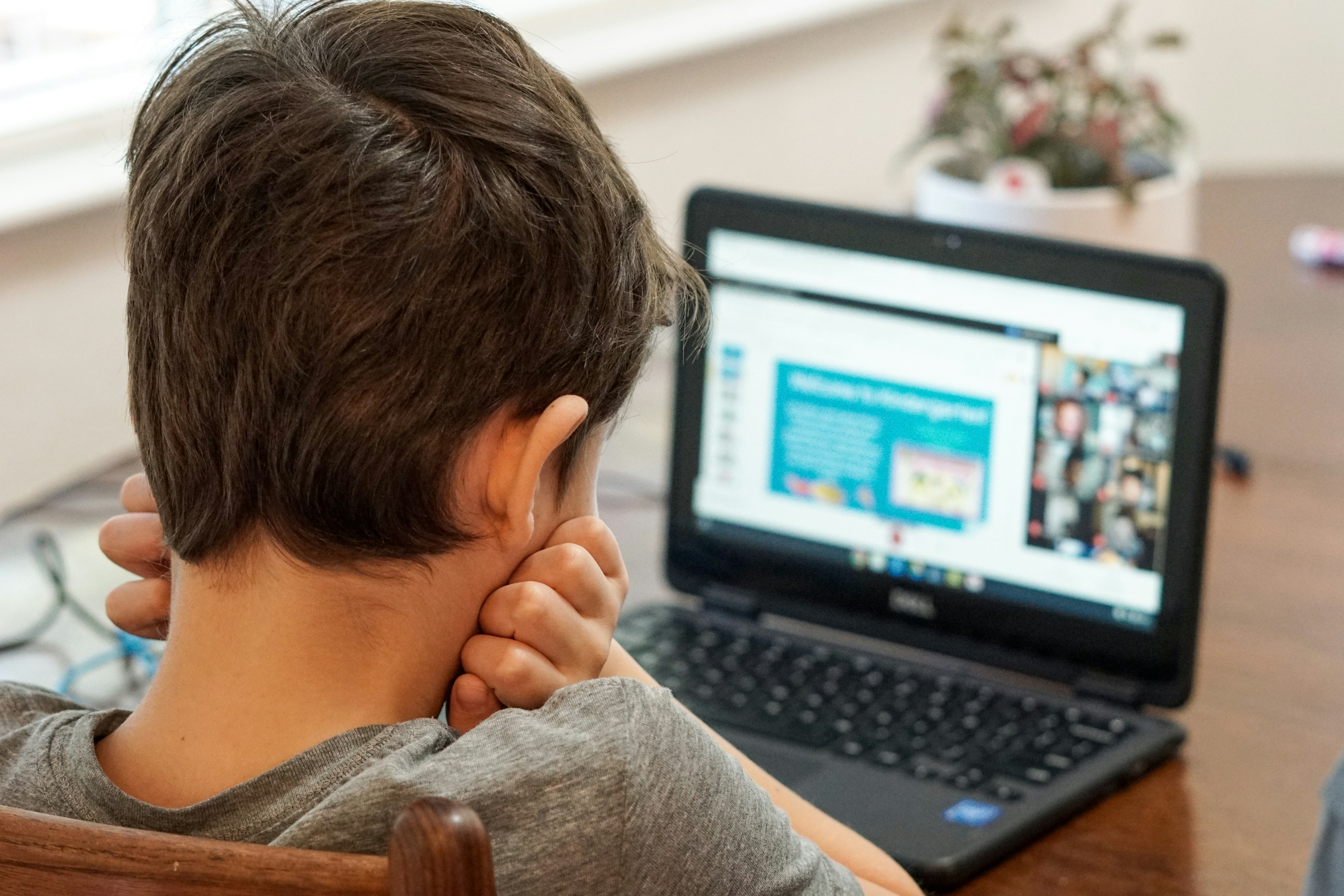 Probé una laptop de 7 años. Ahora cuestiono los ciclos de actualización de PC
