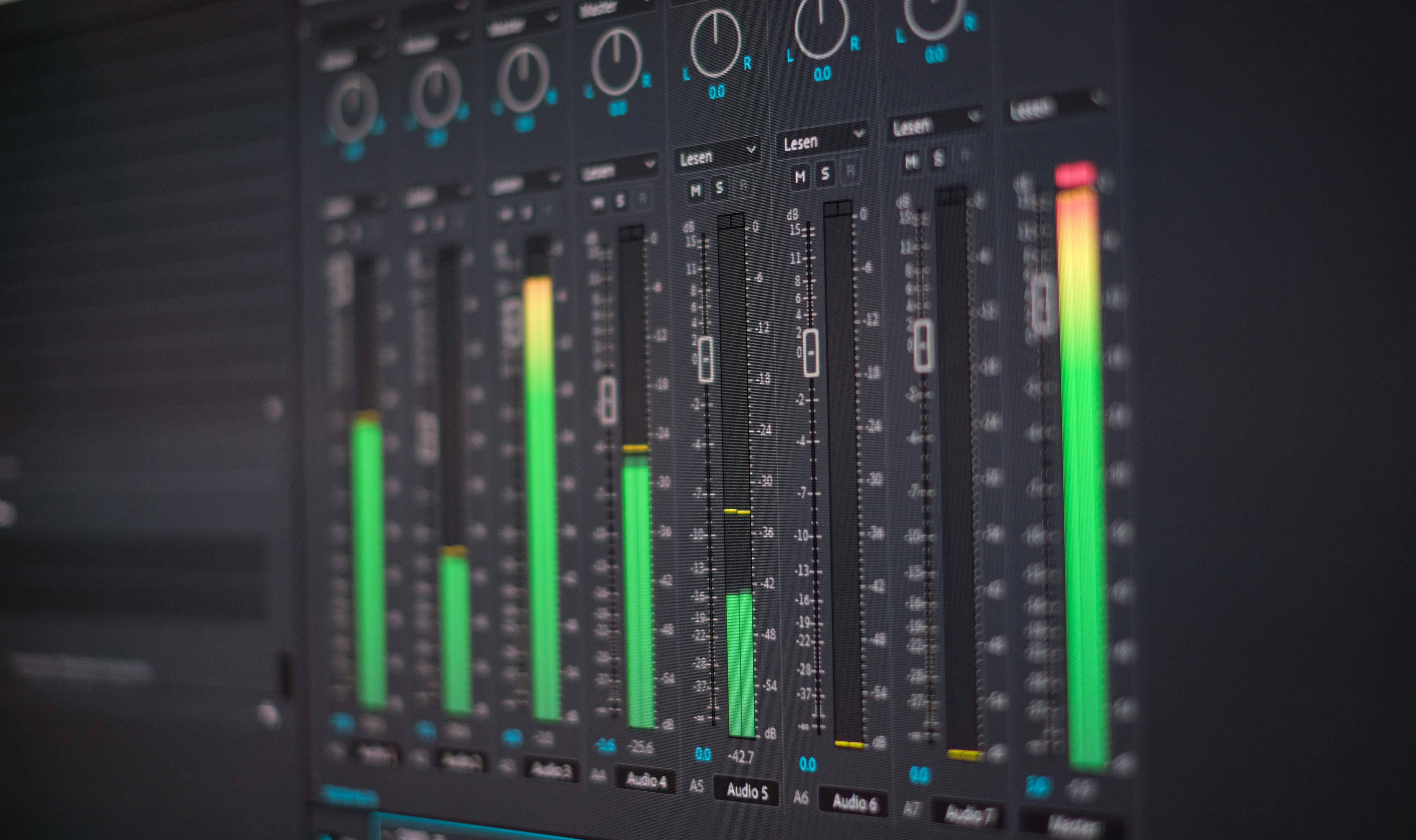 VocSim: Benchmark sin entrenamiento para identidad de contenido en audio