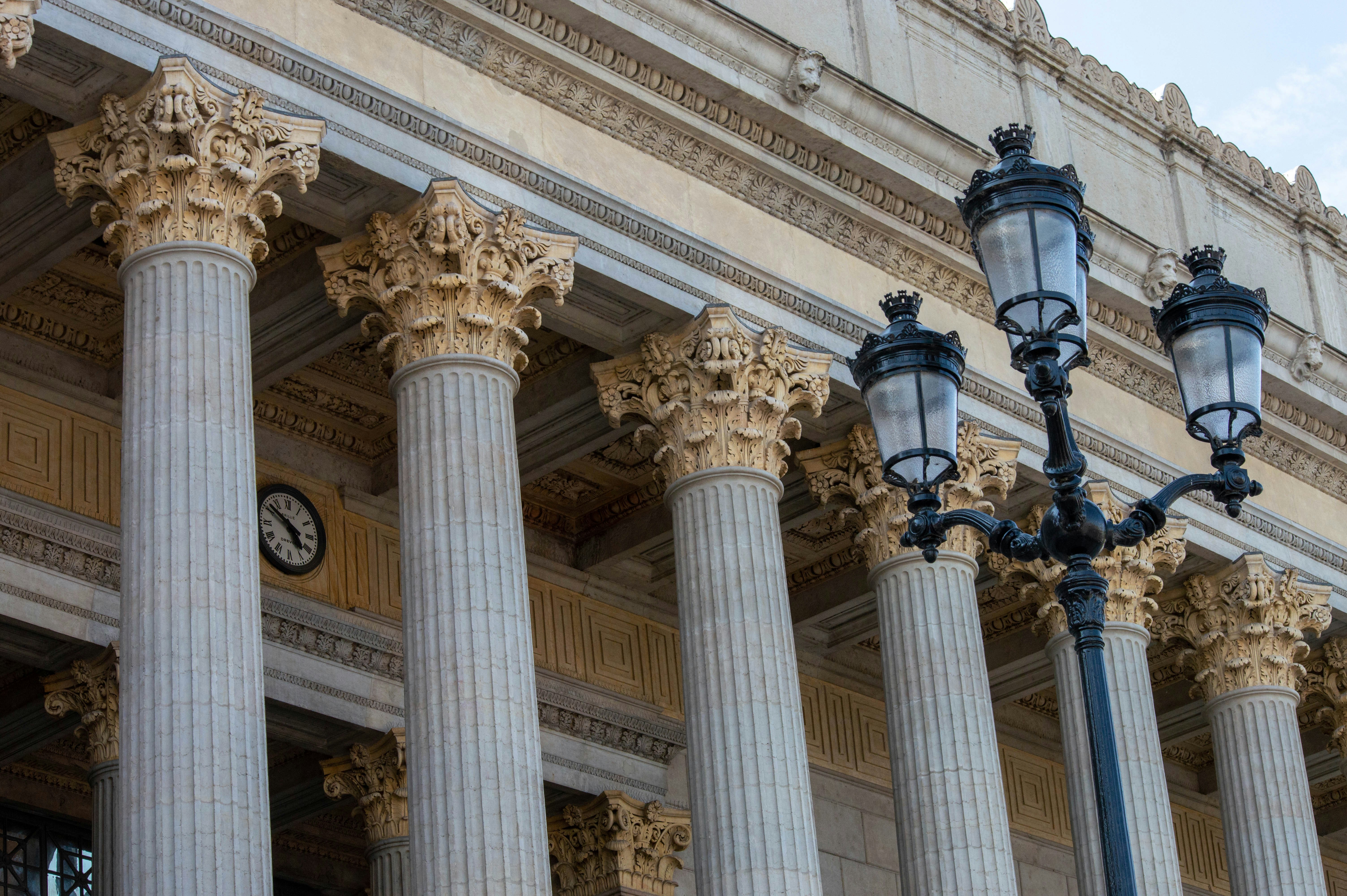 Vocus obtiene tres nuevos contratos con el gobierno federal