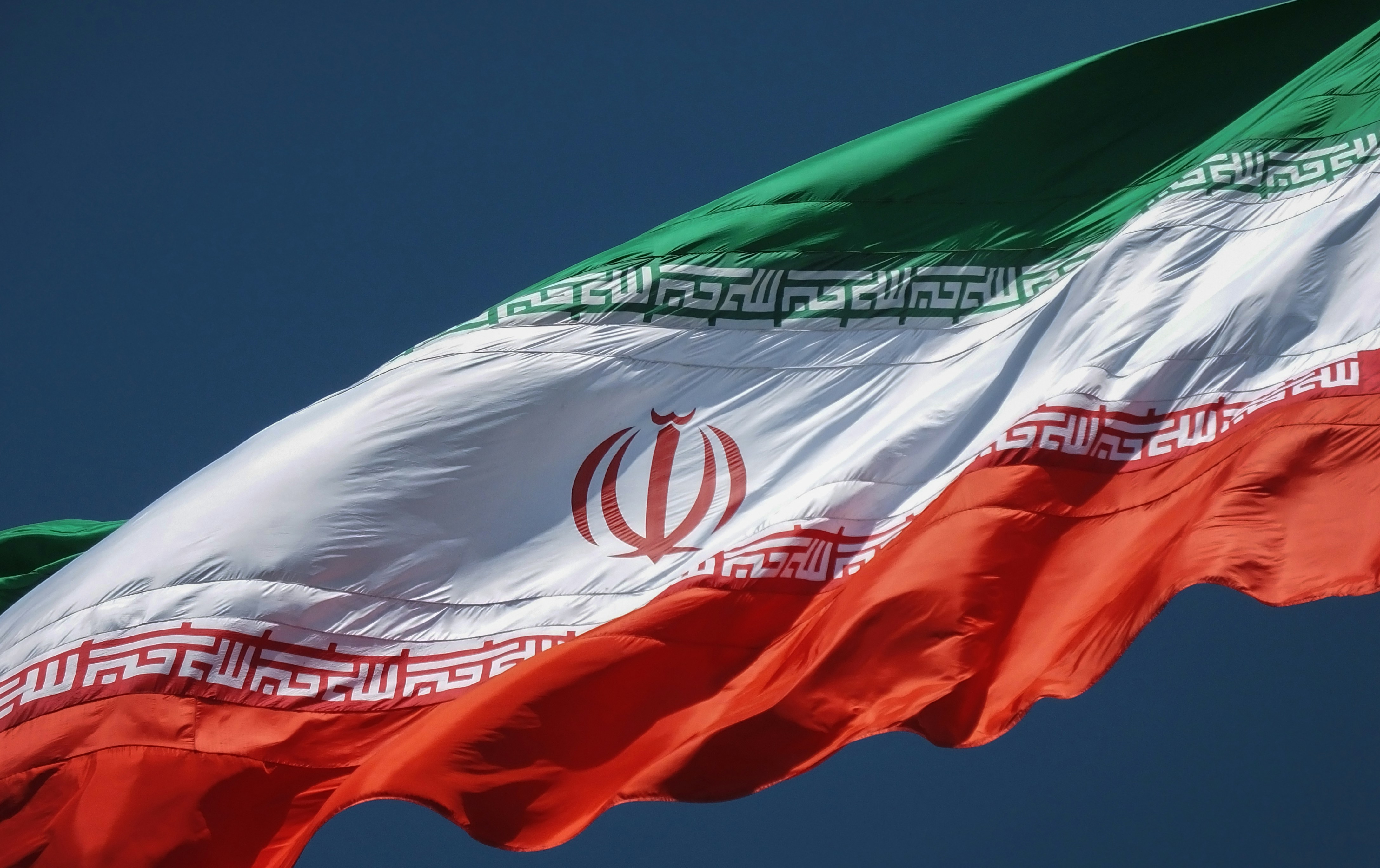 YouTube genera ingresos con cuentas de iraníes sancionados